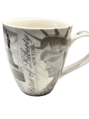 🛍️3/$30 Or 2/$20 🛍️NEW YORK STATUE OF LIBERTY Coffee or Tea Mug 16 oz